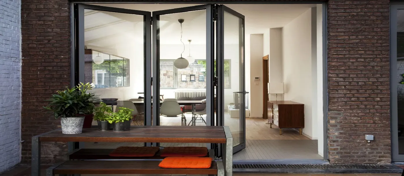 aluminum-folding-door